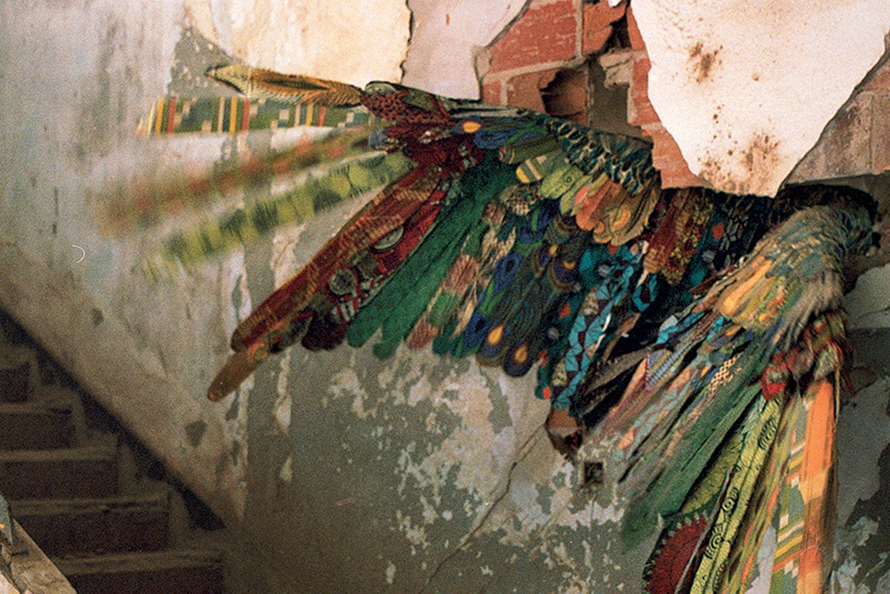 nothing-but-the-wax-laeila-adjovi-corps1