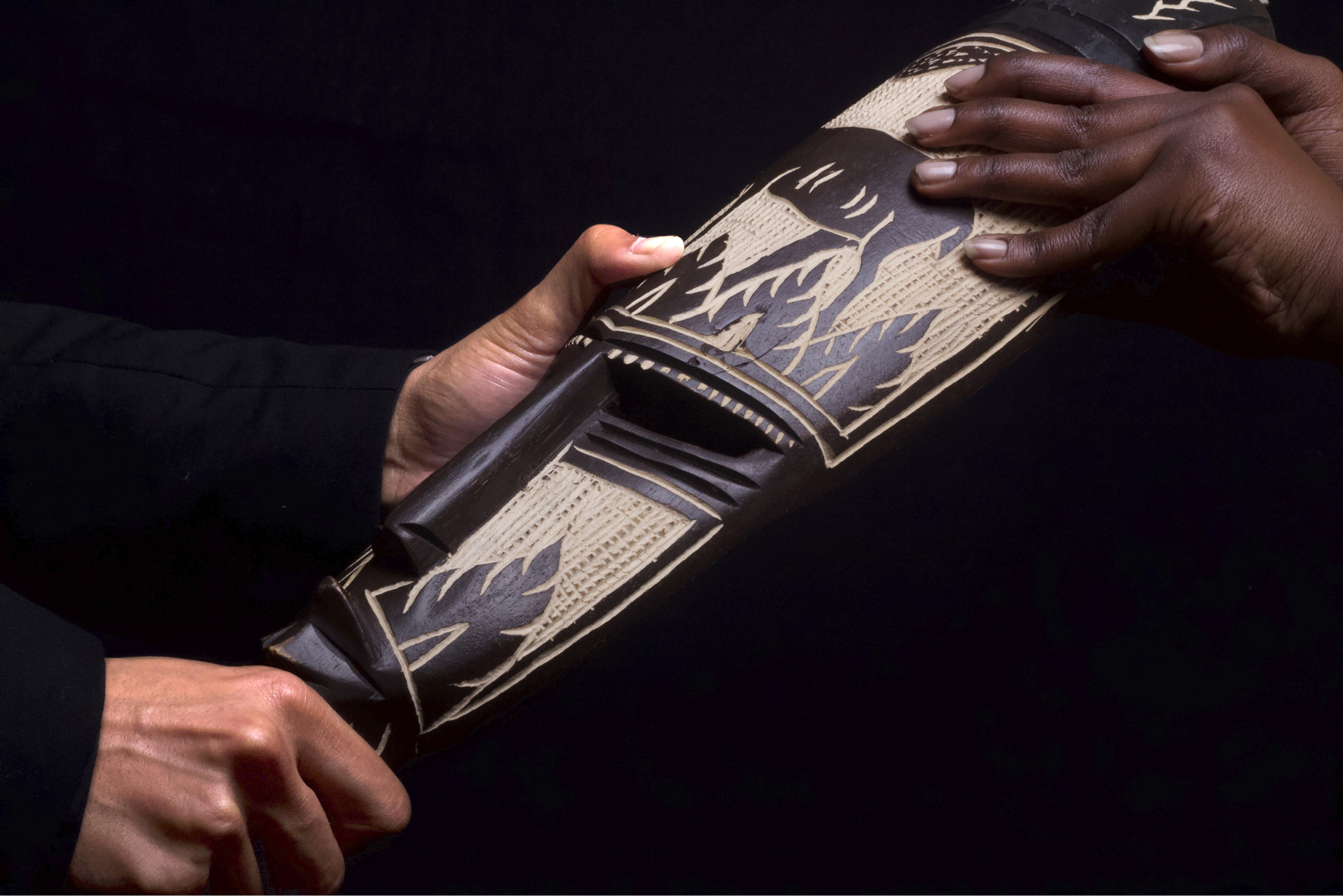 nothing-but-the-wax-felwine-sarr-corps-paysage-0